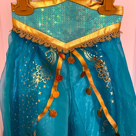 Princess Jasmine outfit/costume - Picture 4 of 4